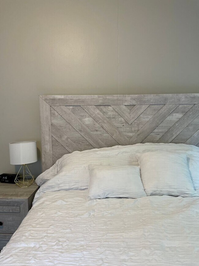 Photo - 6792 Hamilton St