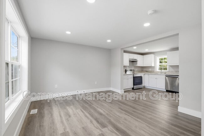 Photo - 2415 Piedmont St NW