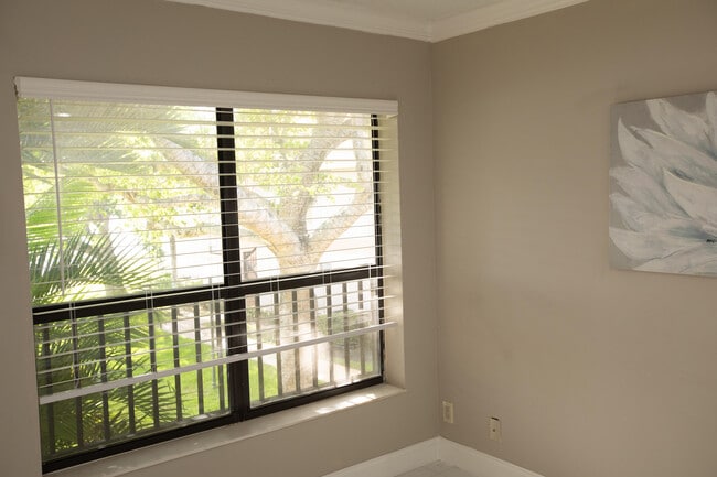 Building Photo - 2738 Carambola Cir S Unit 1913