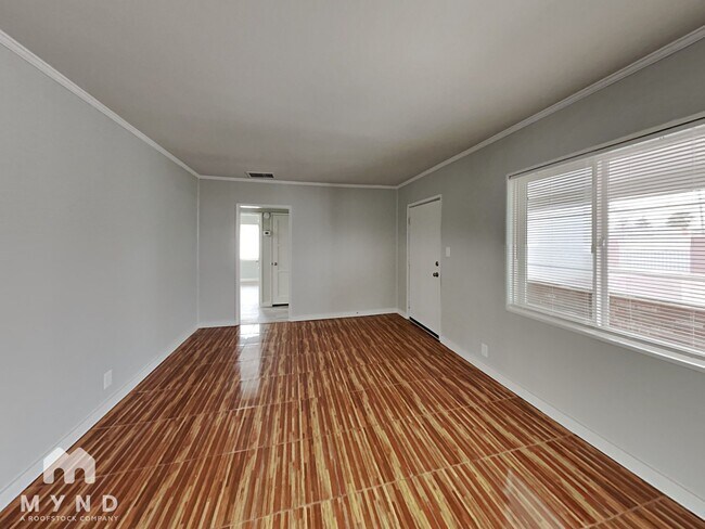 Photo - 4406 Hayes Pl