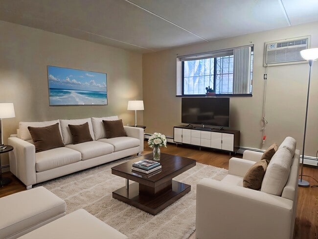 Photo - 303 Lowell St Unit 1