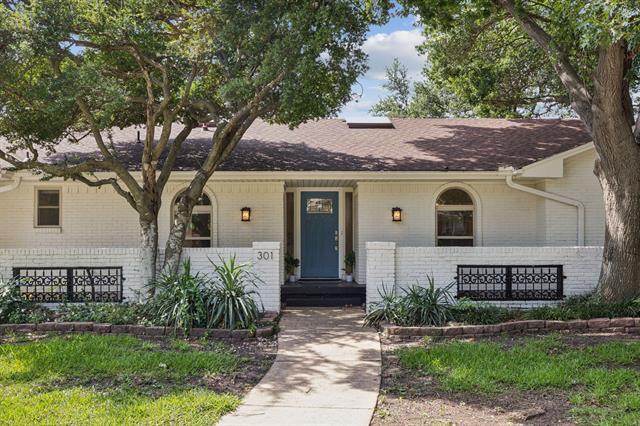 Photo - 301 Ridgebriar Dr