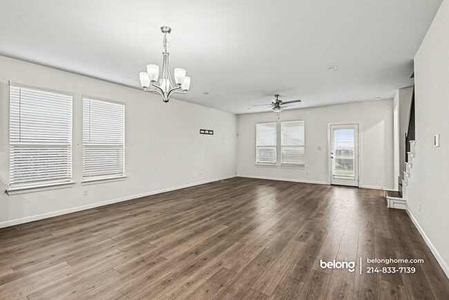 Photo - 5458 Ridgeway Dr