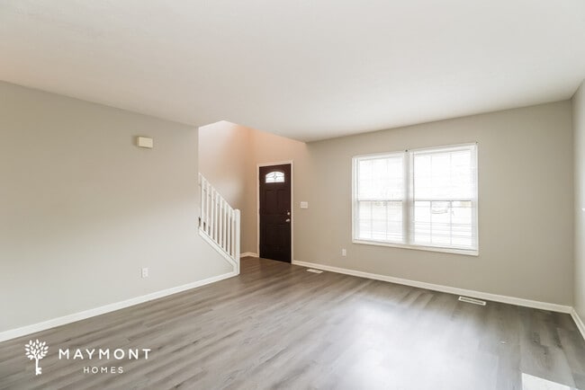 Photo - 151 Cross Creek Ln