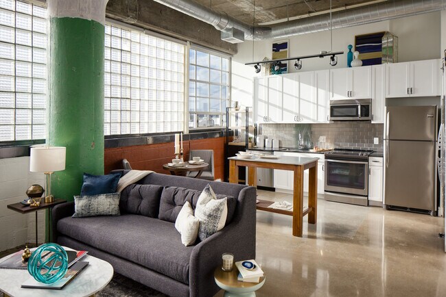 The Hecht Warehouse apartments — community photo