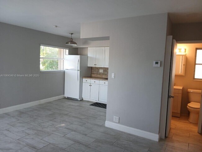 Photo - 3031 NE 21st Terrace Unit 5