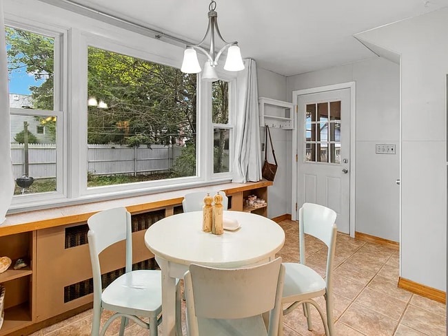 Photo - 14 Bellegarde Ave