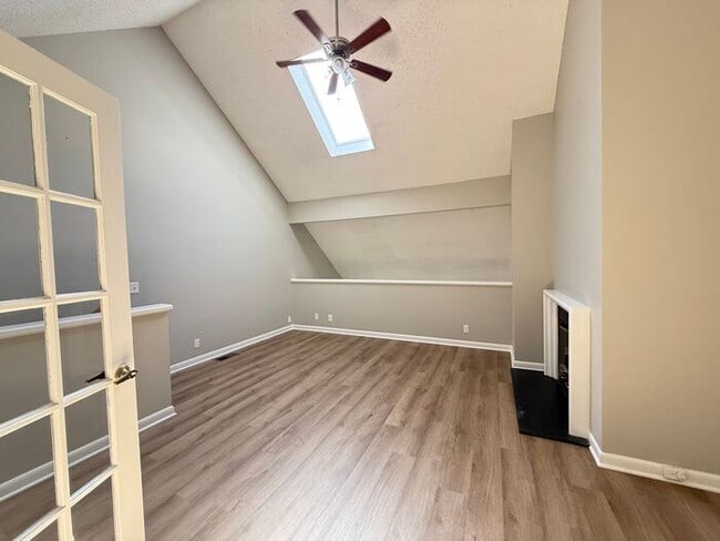 Photo - Bellevue!  2 Bedroom / 2 Bath House w/ Loft!  Renovated - Pet Friendly