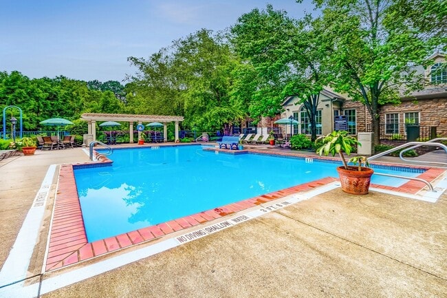 Building Photo - Highlands of Montour Run Apartment Homes