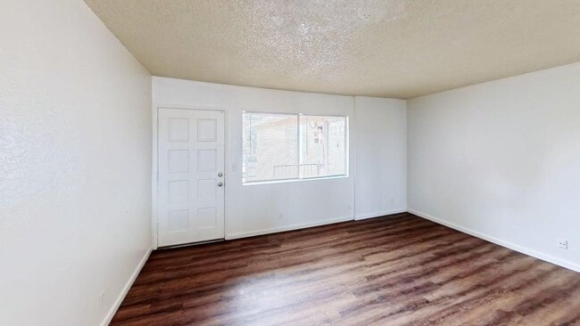Living Room - 1215-1237 Minnewawa Ave