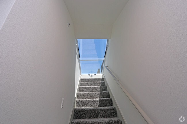 1Bd/1Bath/Terrace