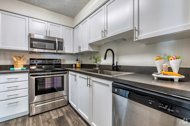 Simply Modern - 2BR, 1BA - 975SF - Kitchen - Flagler Pointe Apartments