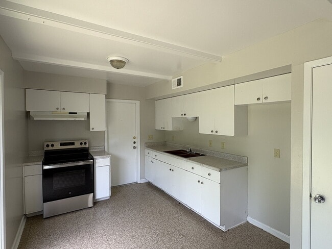 Photo - 3-Bed, 2-Bath Apple Valley Drive