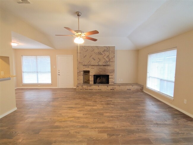 Photo - 4410 Dawn Creek Ln