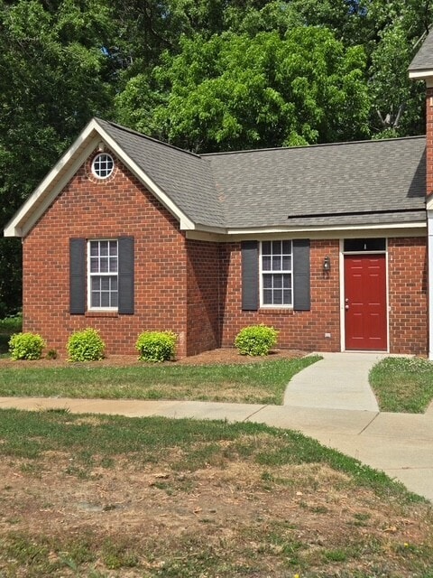 Photo - 1868 Arbors Dr