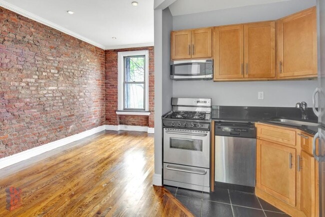 Photo - 416 E 13th St Unit 4E