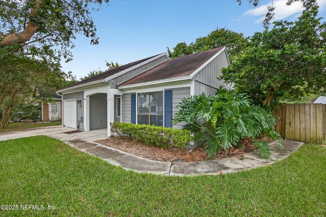Photo - 2512 Bluffton Dr