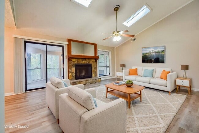 Photo - 4902 N Redan Cir