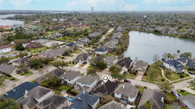 Photo - 1631 Crescent Shores Ln