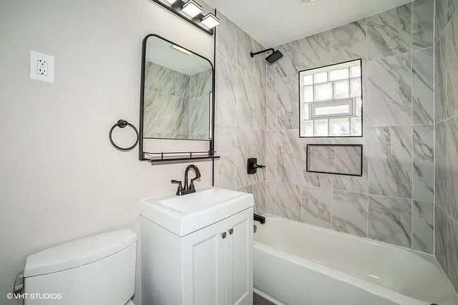 Photo - 325 Fairbanks Pl