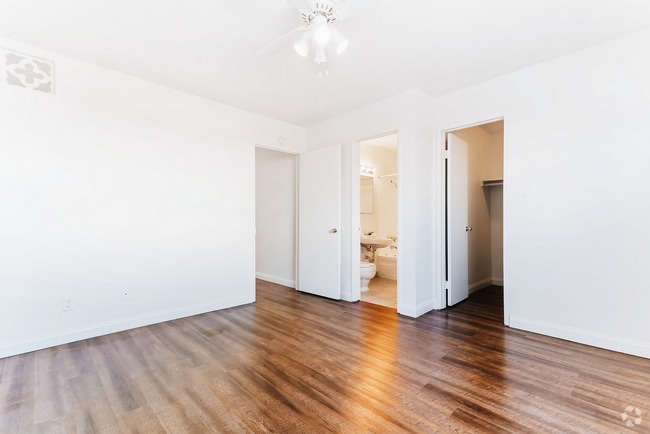 Building Photo - Rancho Alvarado Rental