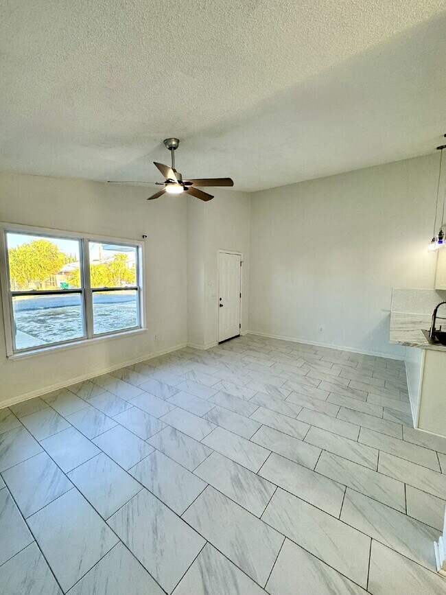 Photo - 5417 Sunset Ave