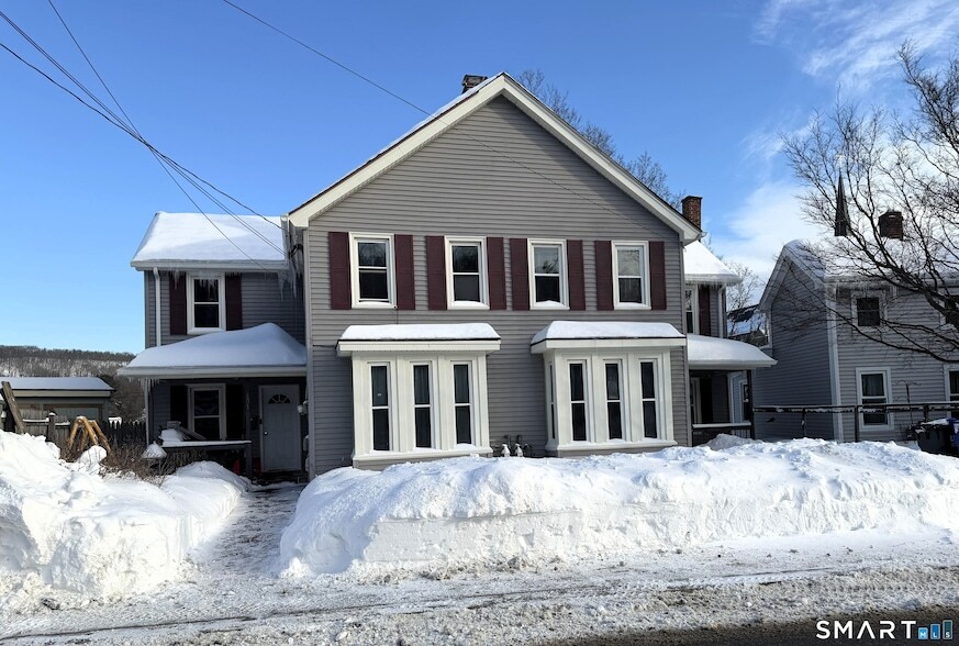 Photo - 131 Willow St