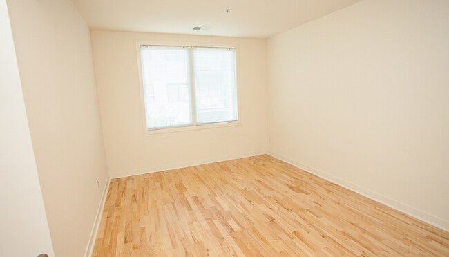 Photo - 242 E Water St Unit 108