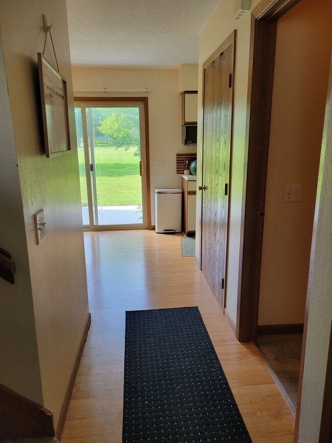 Photo - 340 W Johnson St Unit Apt #1