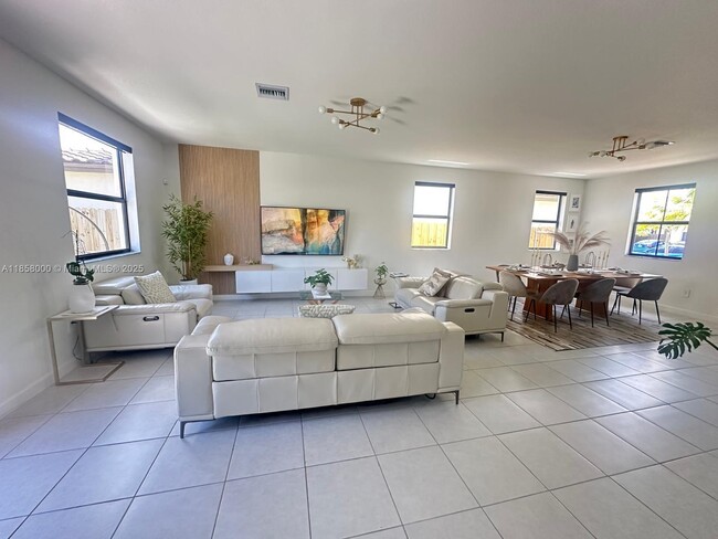 Photo - 11924 SW 241 Ter