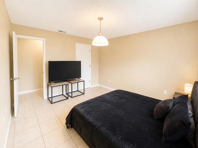 Photo - 218 Bermuda Lakes Ln Unit 201