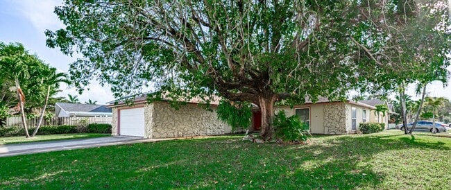 Photo - 1242 Wyndcliff Dr