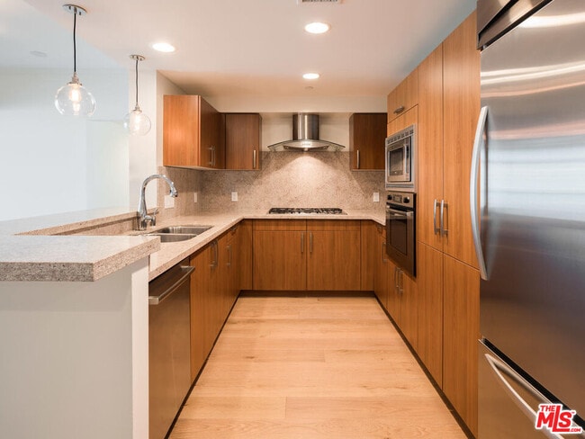 Photo - 13650 Marina Pointe Dr Unit 905