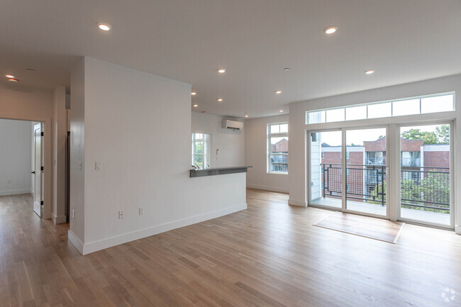 Interior Photo - The Residence at 581 Salem St Rental