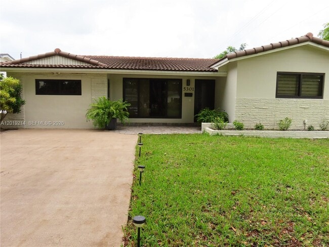 Photo - 5301 Pierce St