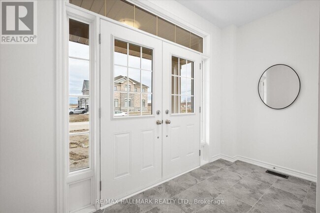 Photo - 11 Tamblyn Trl