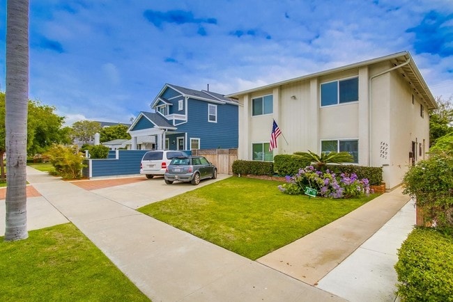 Photo - 745-751 D Ave