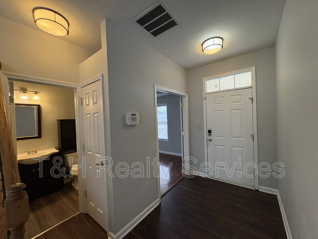 Photo - 2030 N College Ave