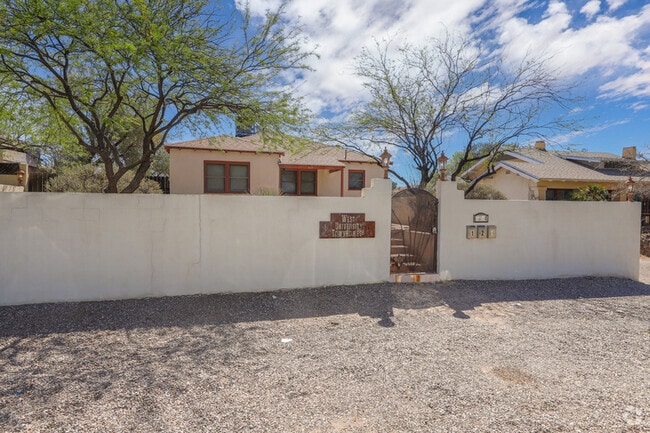 Building Photo - 1014 N 7th Ave Unit 3 Rental