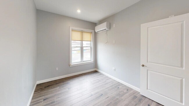 Photo - 680 Grand St Unit 503