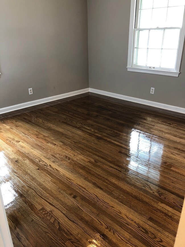 Photo - 2503 Emil Ave