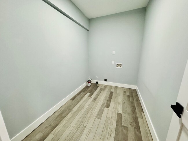 Photo - 1107 E 38th St