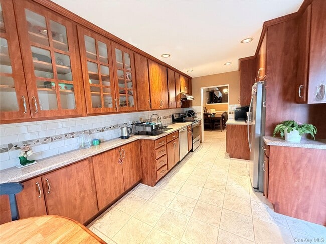 Photo - 21 Manors Dr