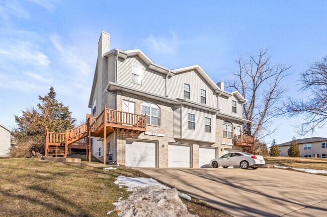 Photo - 2111-2111 Primrose Dr Unit 2111 Primrose Drive