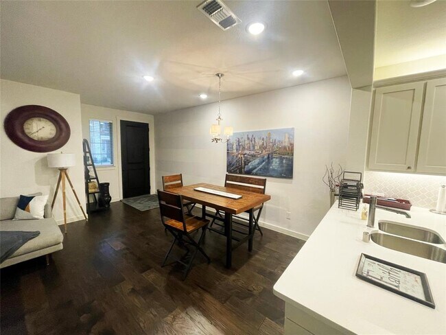 Photo - 1318 Casselberry Dr