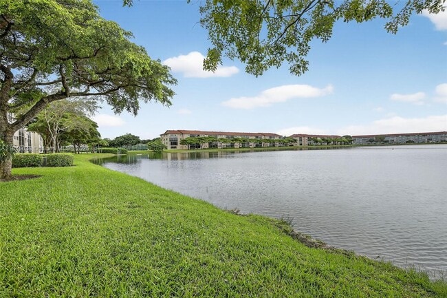 Building Photo - 1500 SW 131st Way Unit 304N Rental