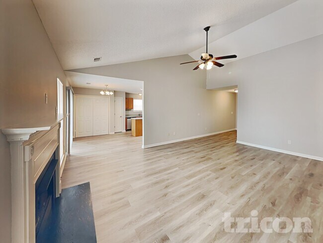 Photo - 3 Long Glen Ct