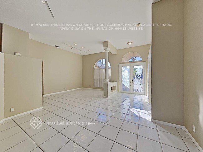 Photo - 8227 NW 41st St