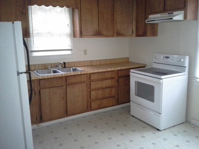 Photo - 1007 Harvey St