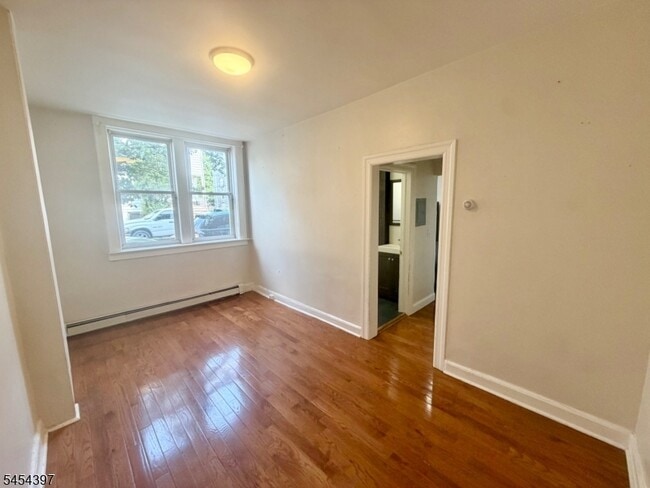 Photo - 99 Pine St